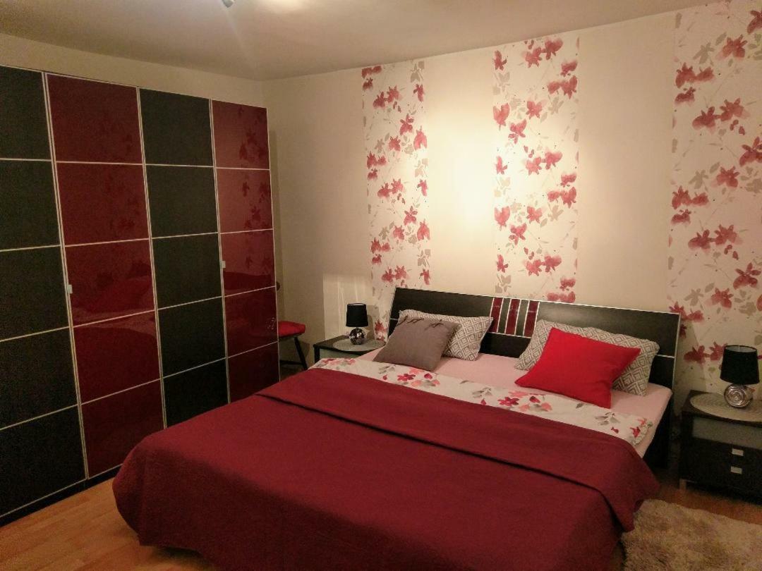 Lovely Apartment With Garden And Terrace Rijeka Bagian luar foto